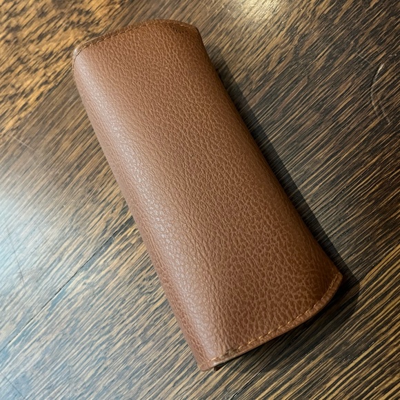 Brand new authentic ray bans brown sunglasses/eyeglasses case - Picture 2 of 3